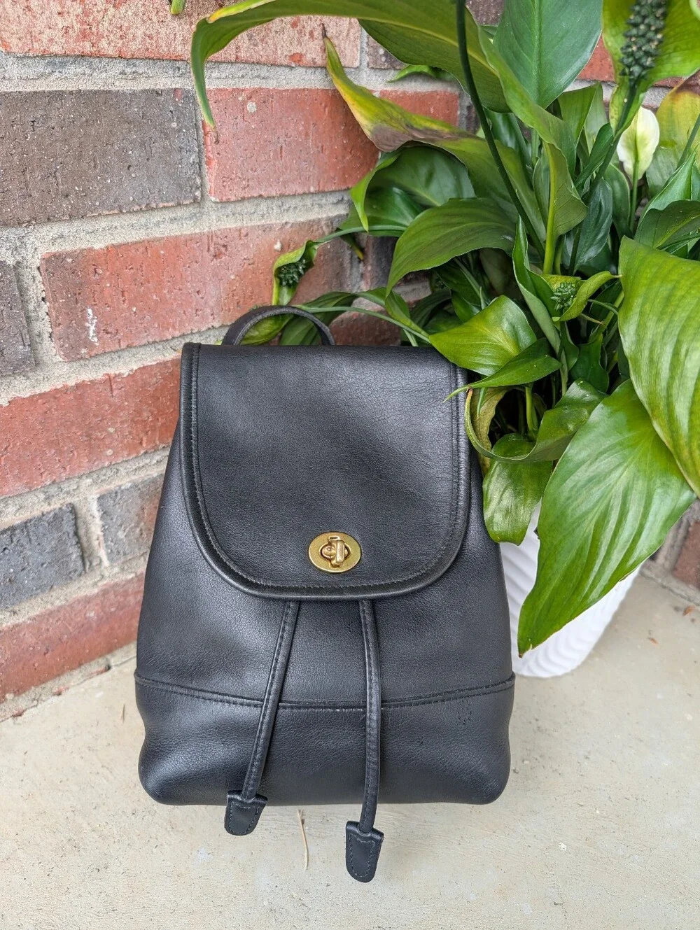 🖤 Vintage 90's Coach #9960 Adjustable Unisex Smooth Leather Mini Backpack, 🖤